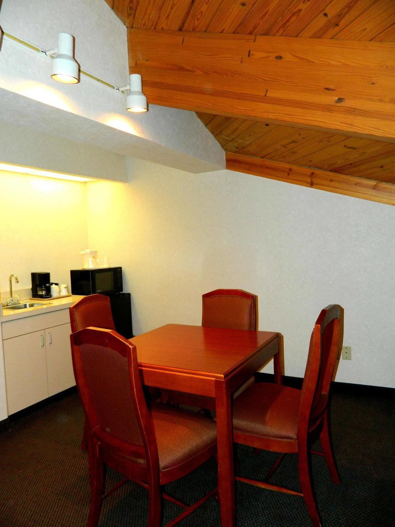 Park Inn By Radisson Grove City Esterno foto